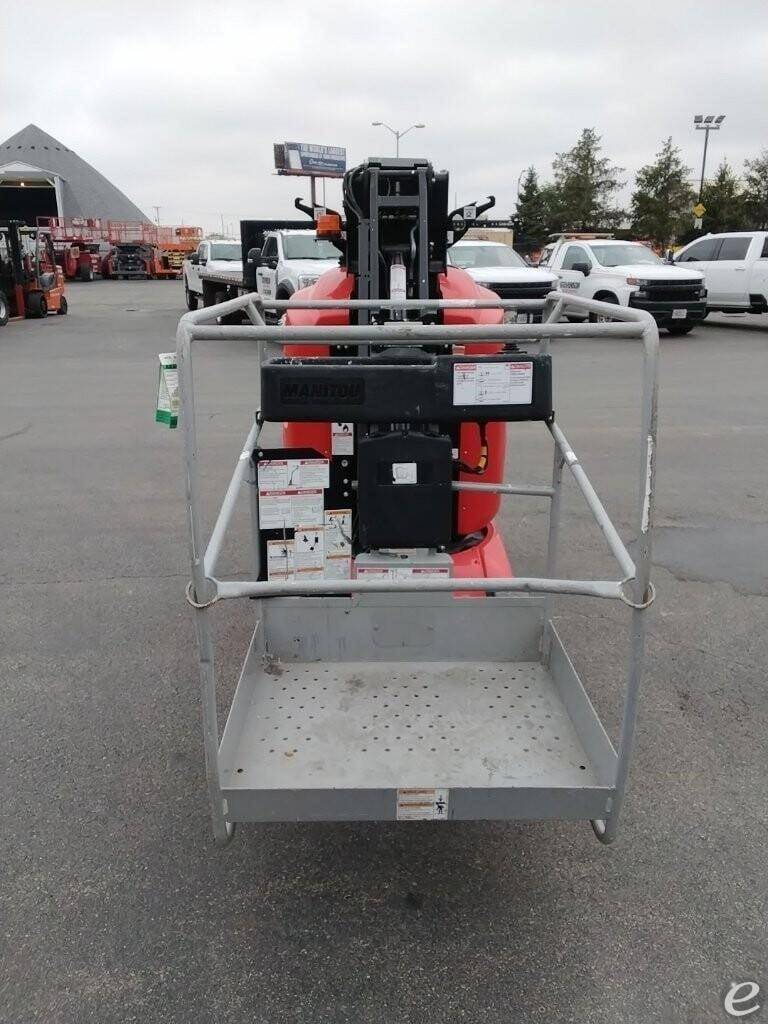 2022 Manitou 26VJR