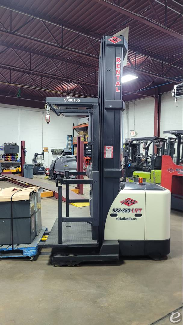 2012 Crown SP3520-30