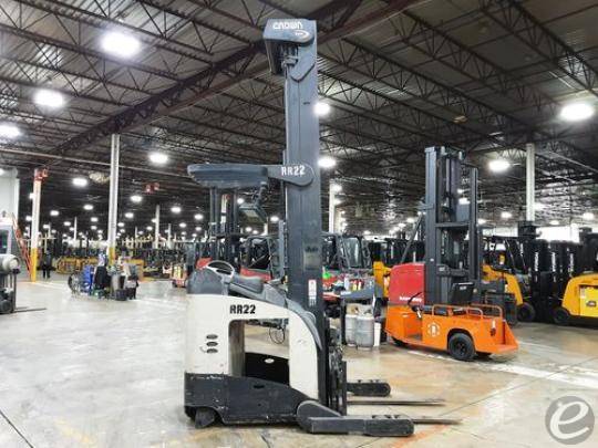 2009 Crown RR5225-45 Electric Reach...