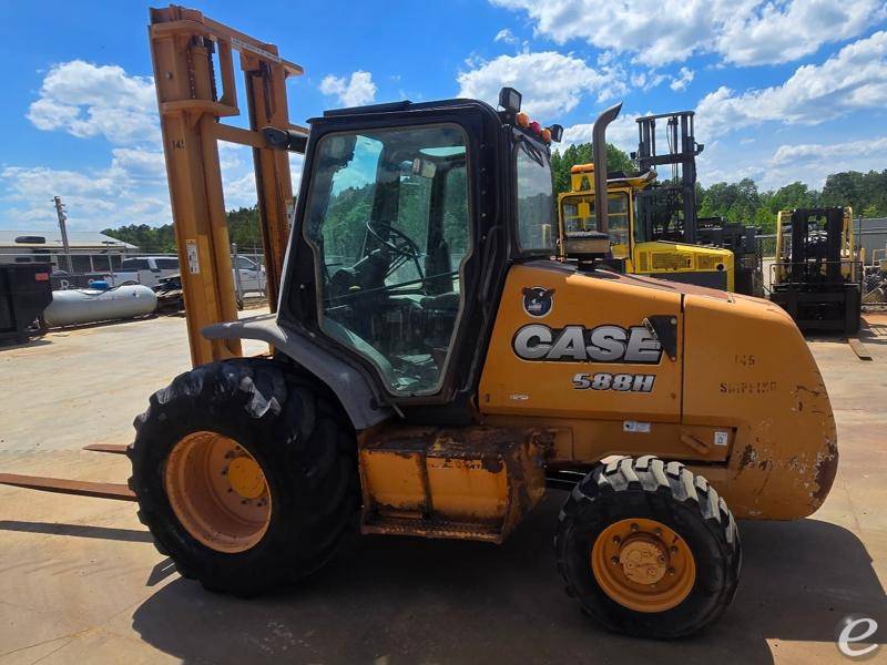 2010 Case 588H