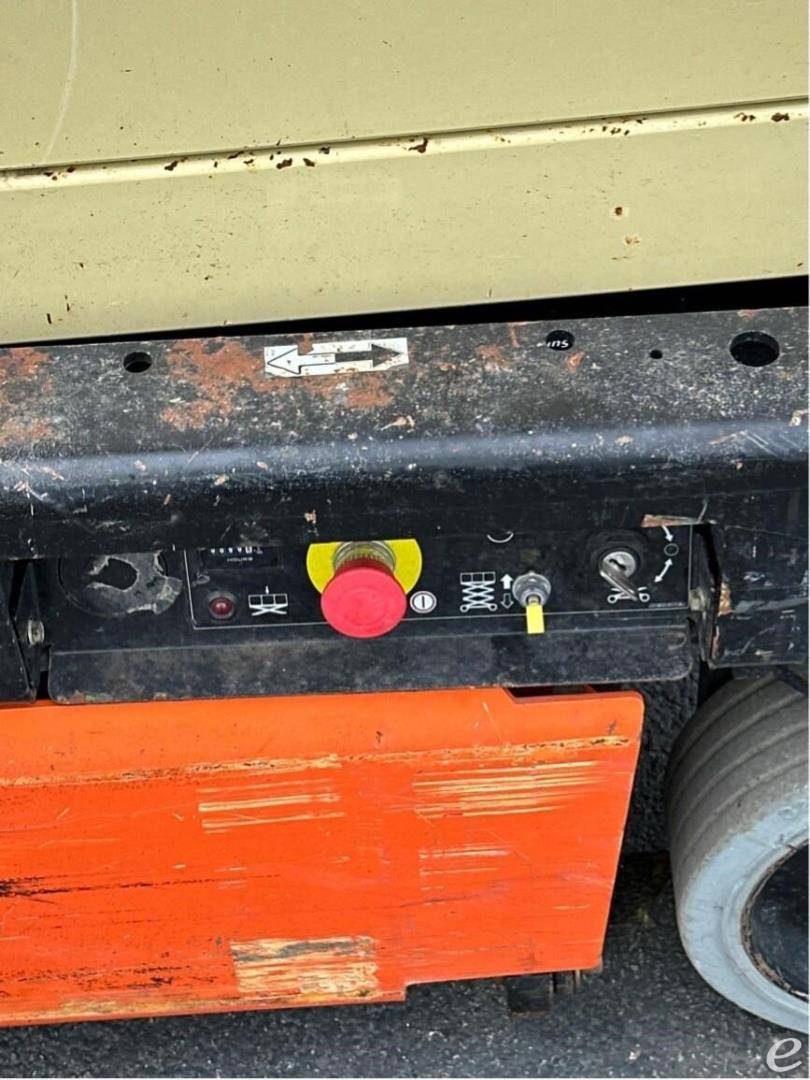 2021 JLG R1932i