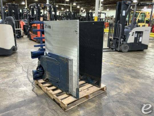 2024 Rightline LC25H-07-AP-3B