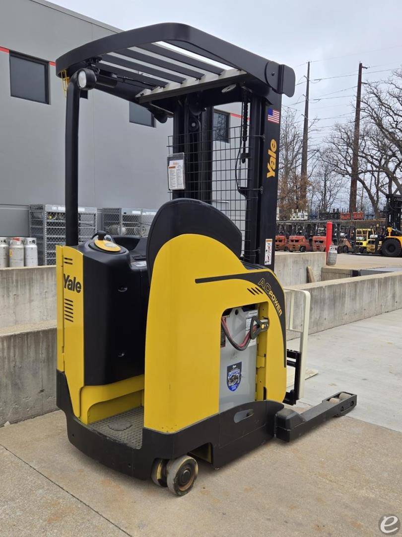 2018 Yale NDR035EB Electric Reach Truck - 123Forklift