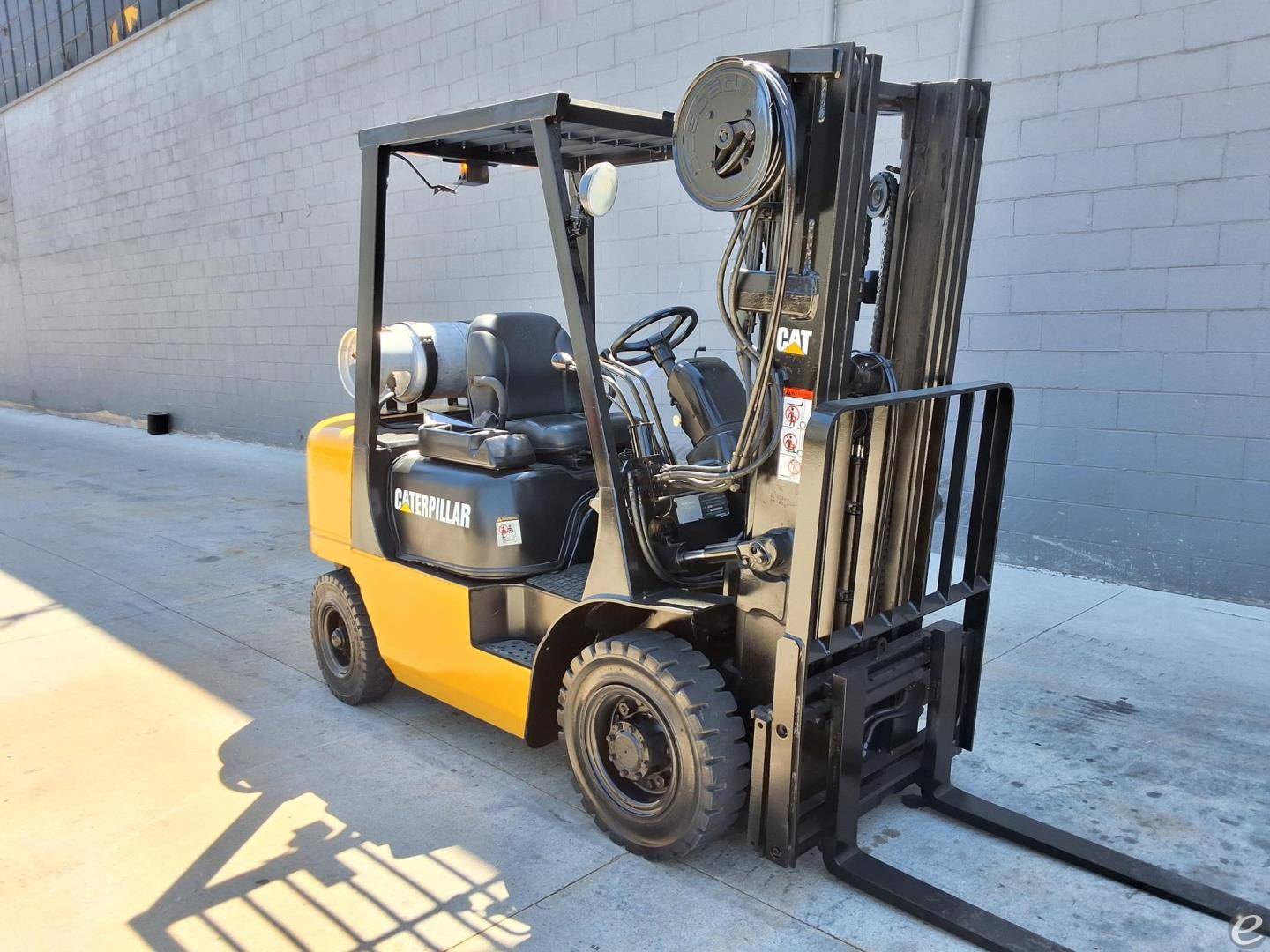 2000 Cat GP25K