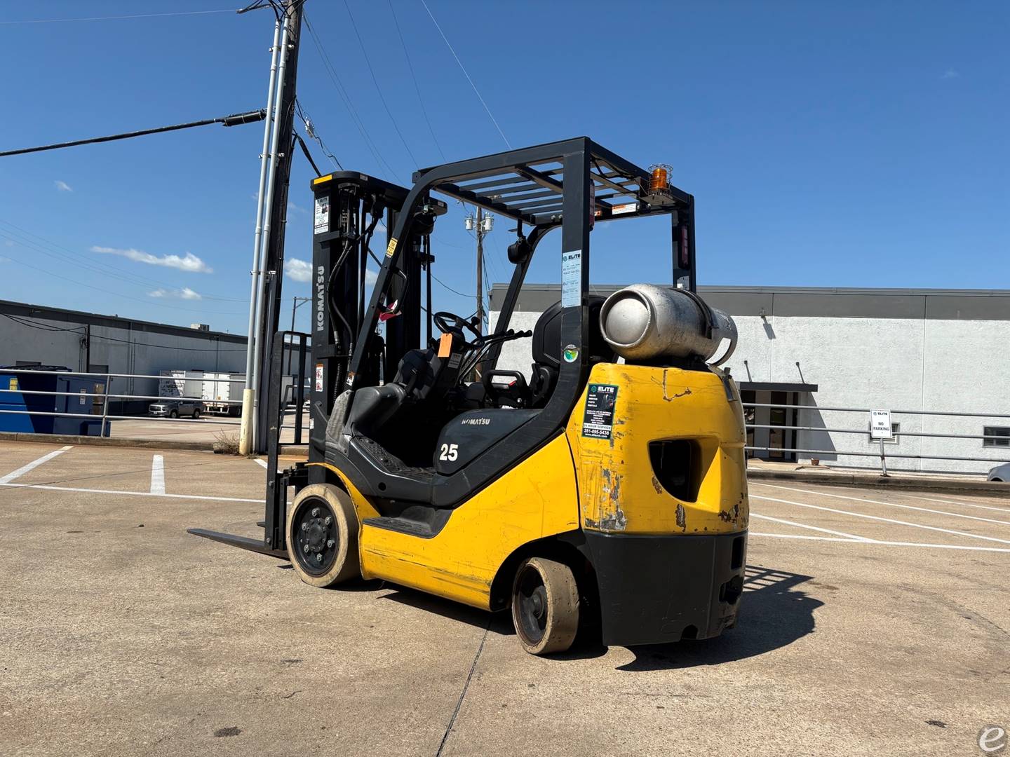 2017 Komatsu FG25ST-16