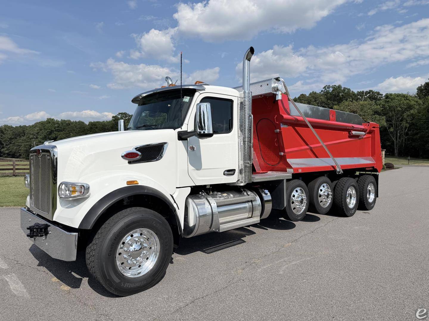2027 Peterbilt 567