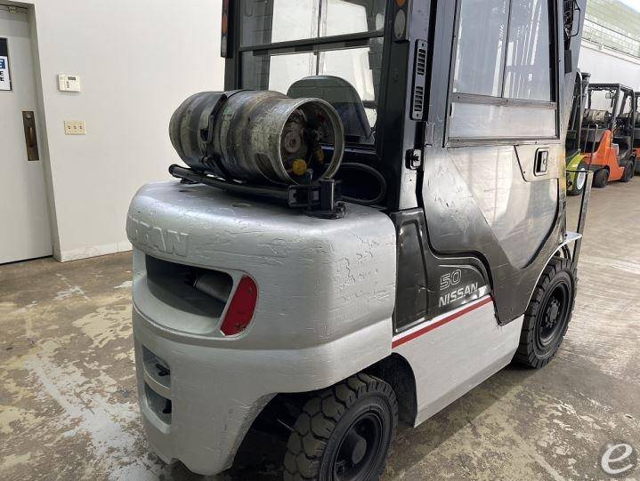 2004 Nissan                                             MPL02A25LV LP Gas Forklift - 123Forklift