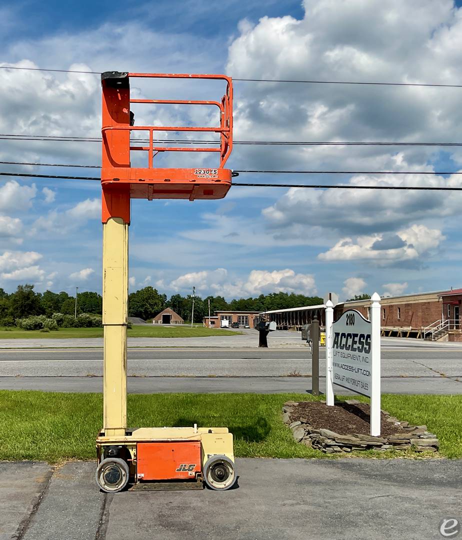2016 JLG 1230ES