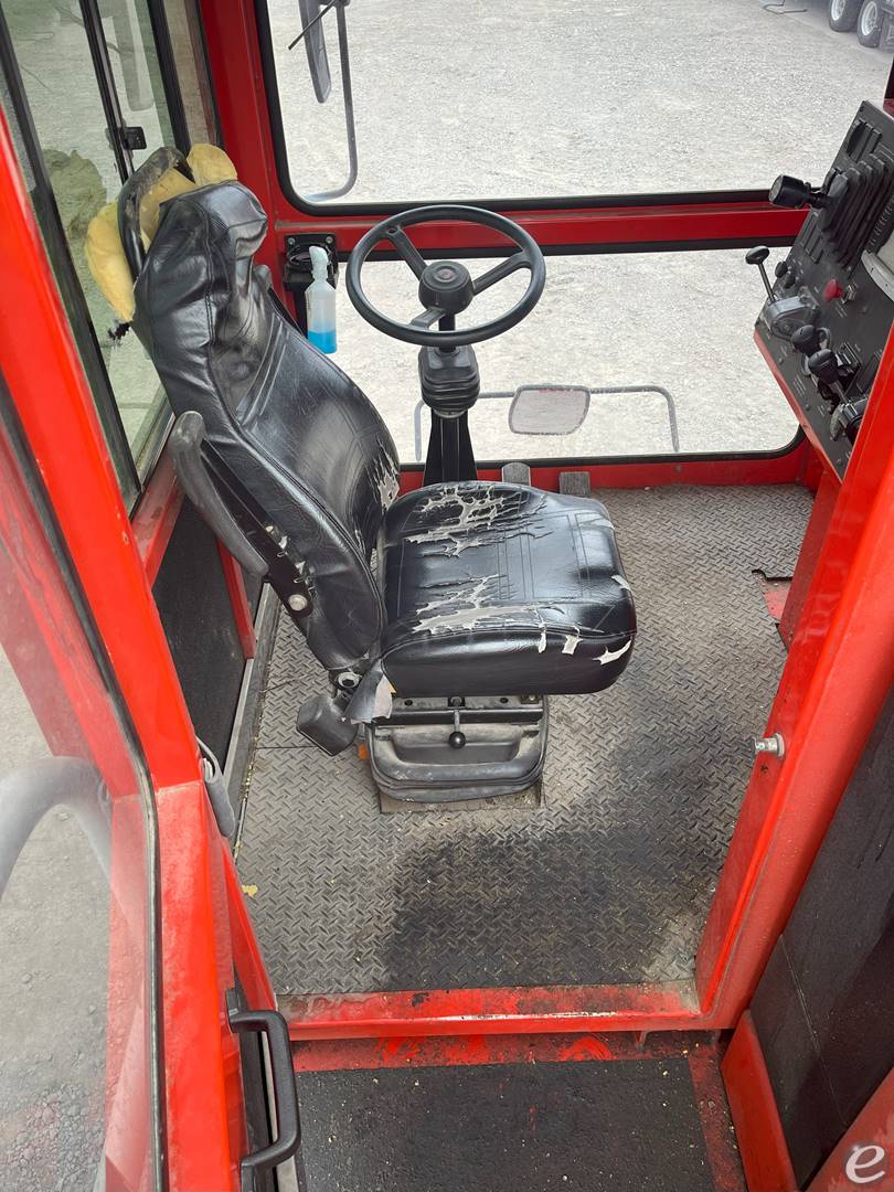 2016 Shuttlewagon NVX6030