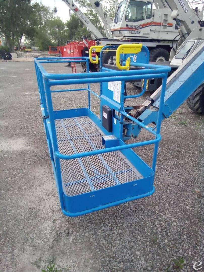2013 Genie ZX135/70