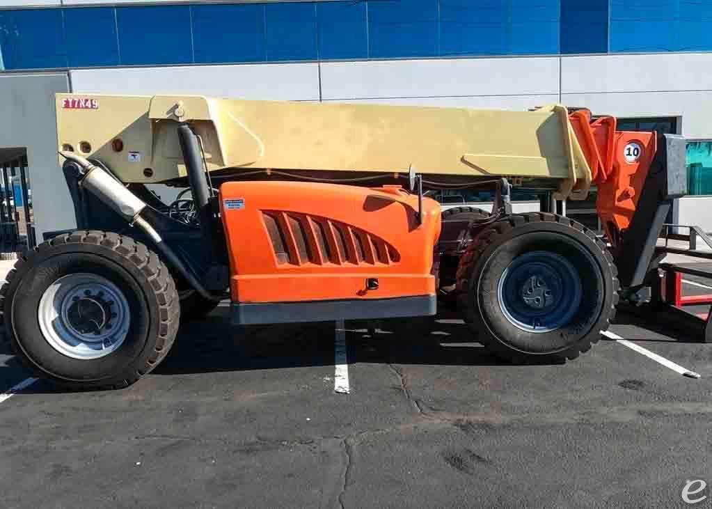 2012 JLG G10-55A