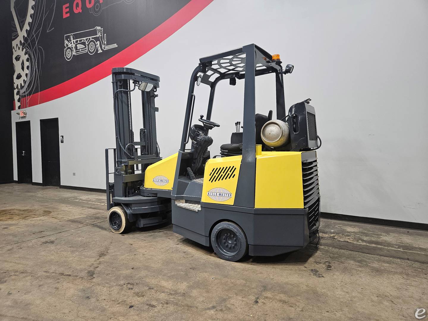 2015 Aisle-Master 44S