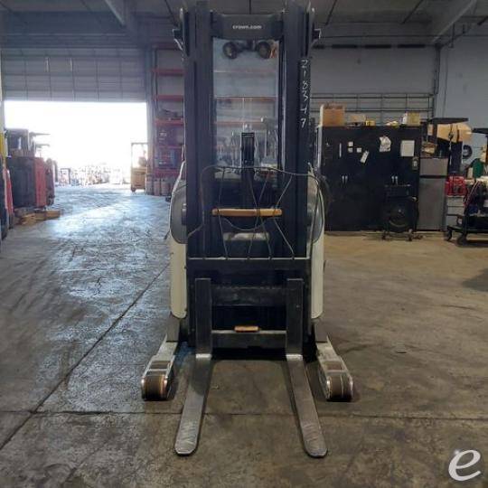 2016 Crown RR5725-45