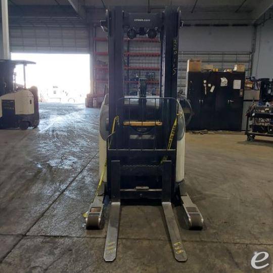 2018 Crown RR5725-45