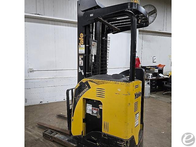 2019 Yale NR035EB