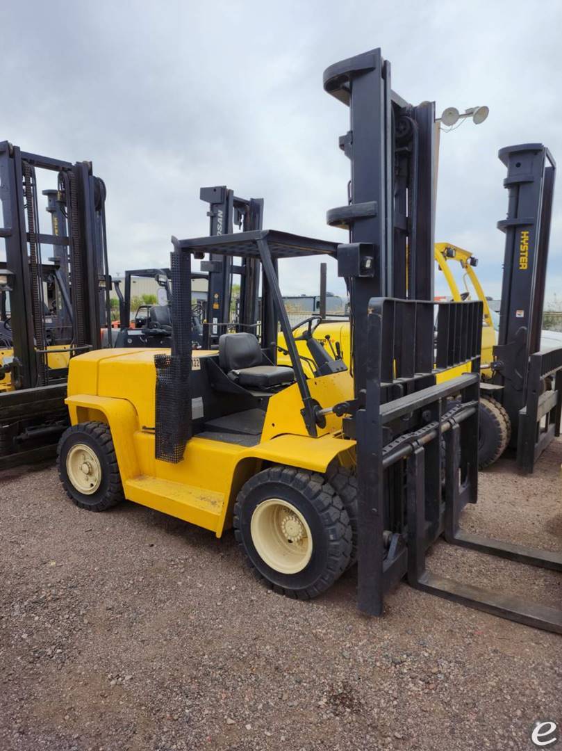 2004 Yale GDP155CA