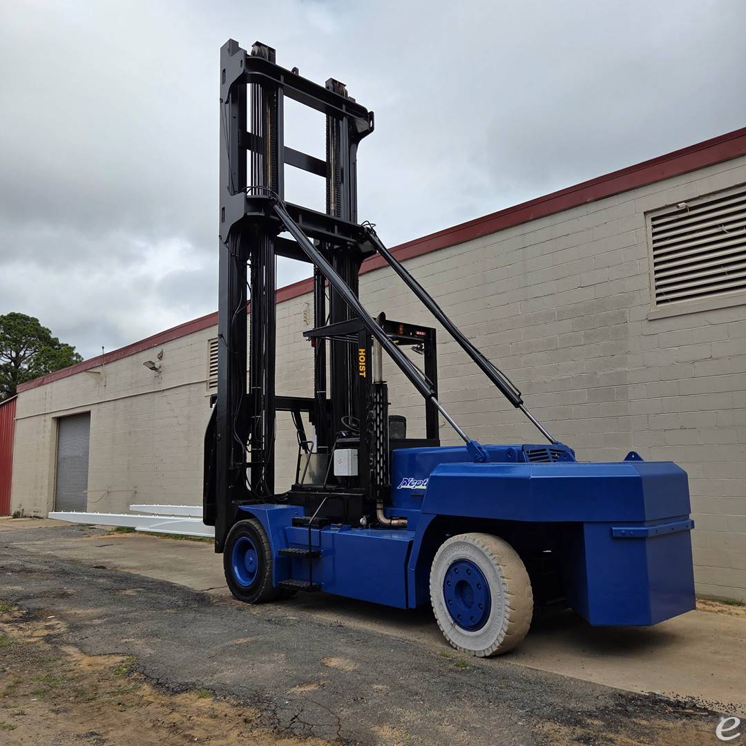 2010 Hoist Liftruck M250