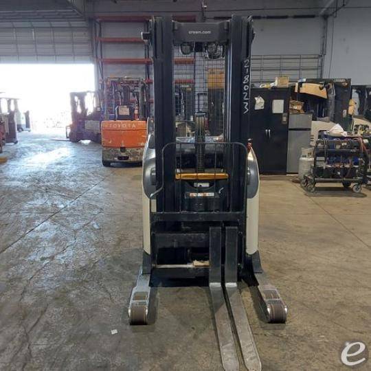 2019 Crown RR5725-45