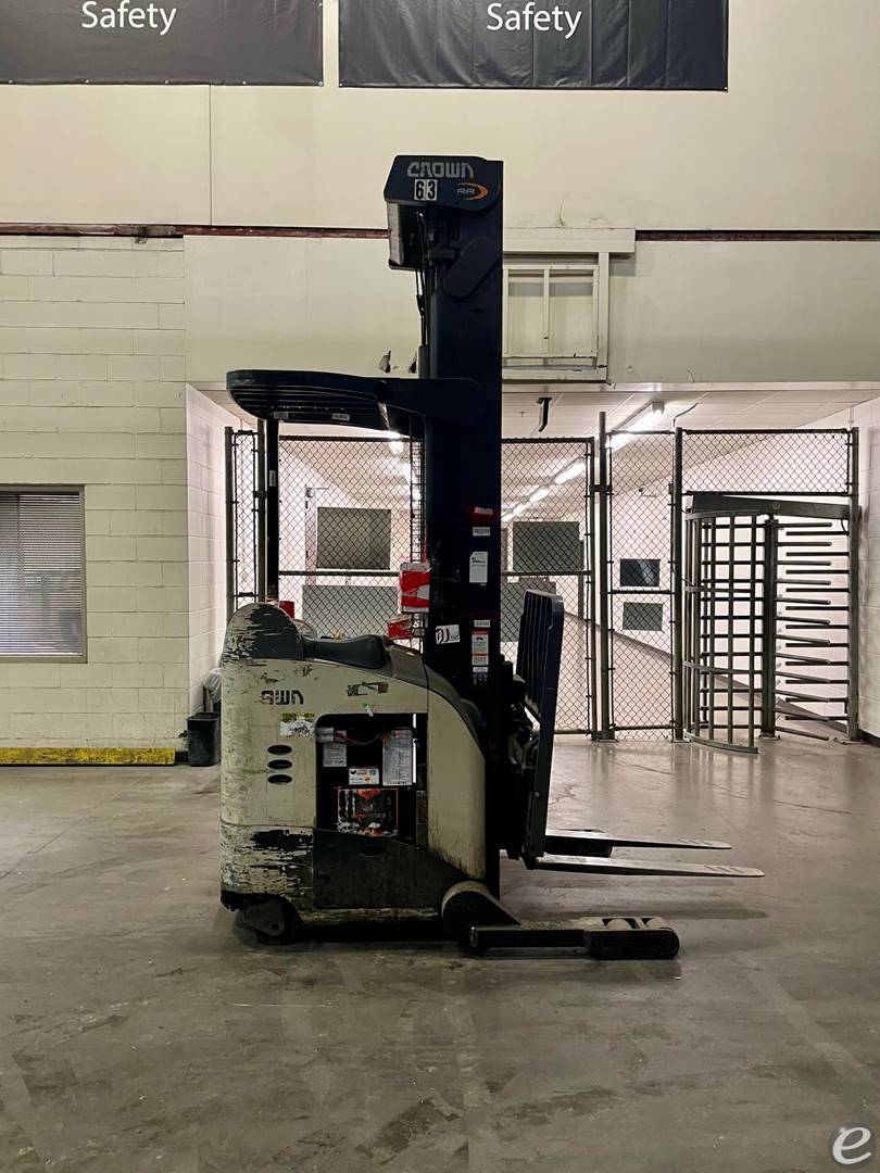 2011 Crown RR5725-45