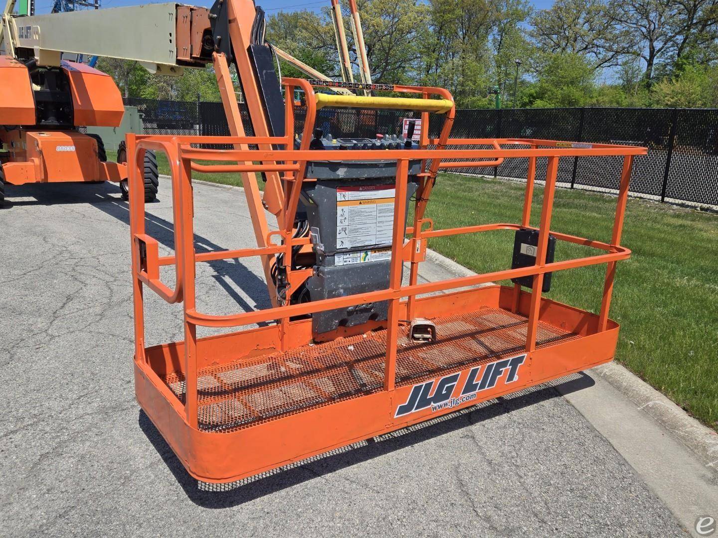 2005 JLG 860SJ