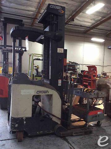 2005 Crown RR5220-45 Electric Reach Truck - 123Forklift