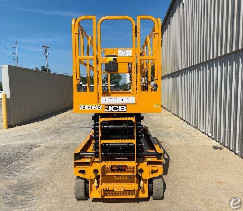2023 JCB S3246E