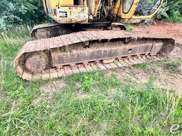 1994 John Deere 790E LC