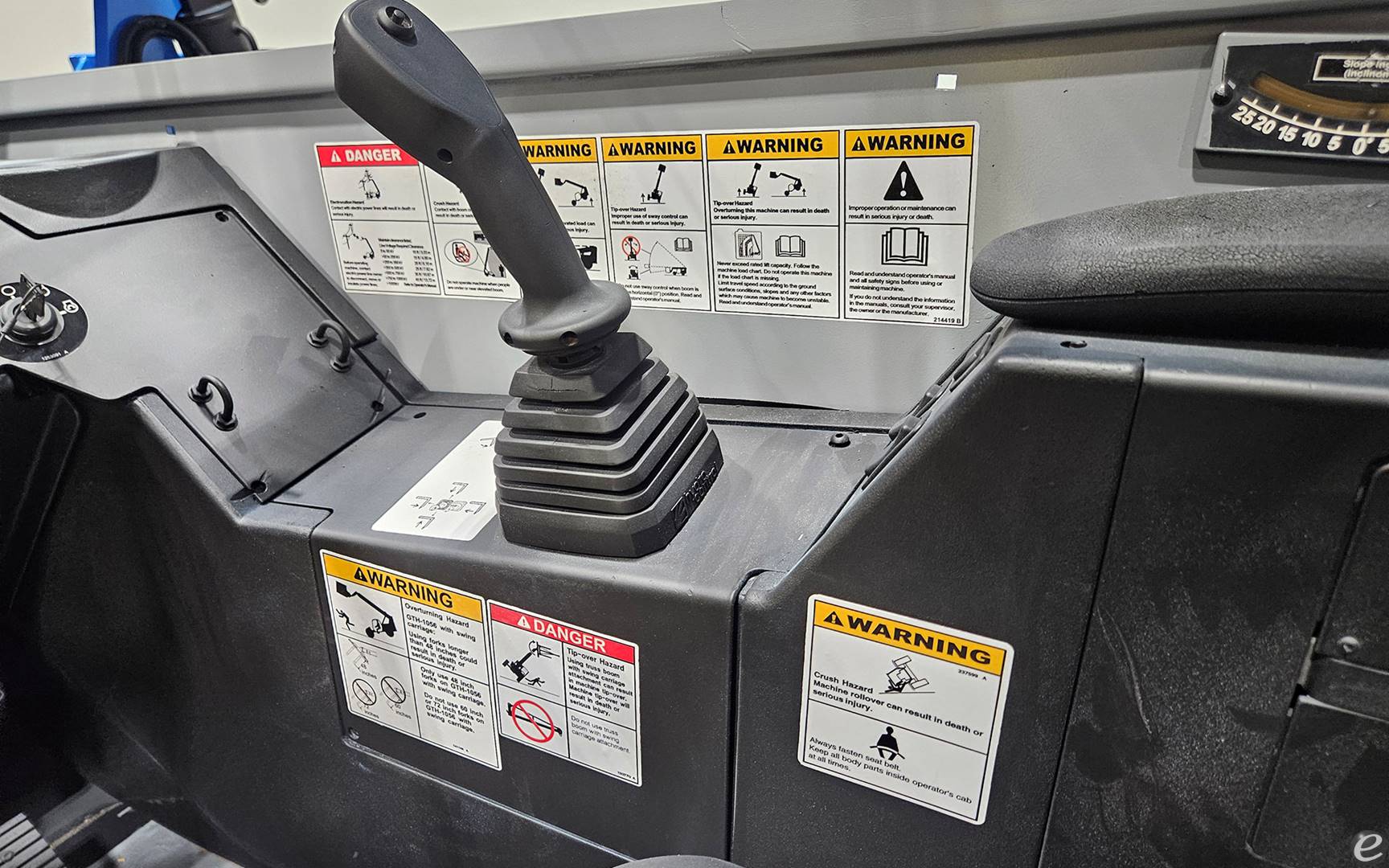 2013 Genie GTH1056