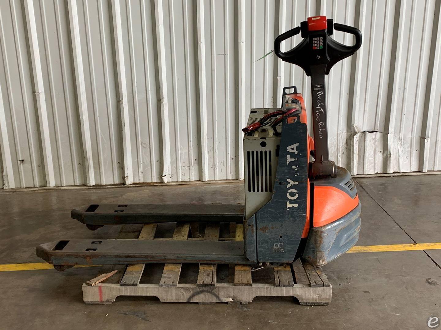 2018 Toyota 8HBW23 Electric Forklift - 123Forklift
