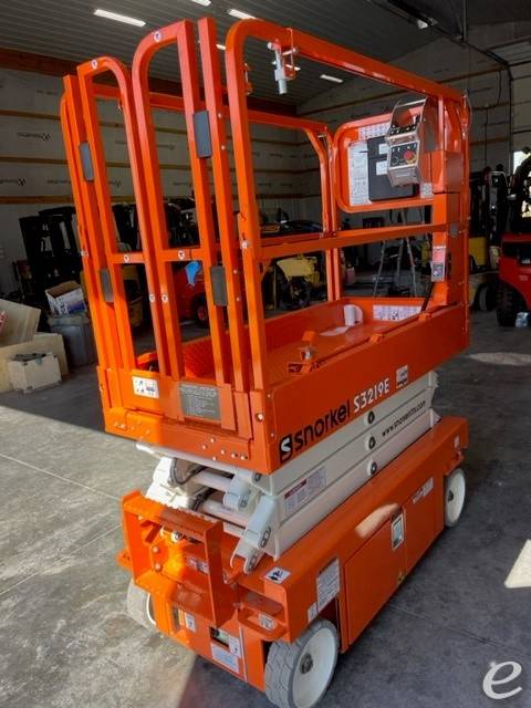 2024 Snorkel 3219E