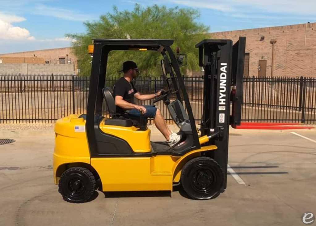 2015 Hyundai 30L-7M LP Gas Forklift...