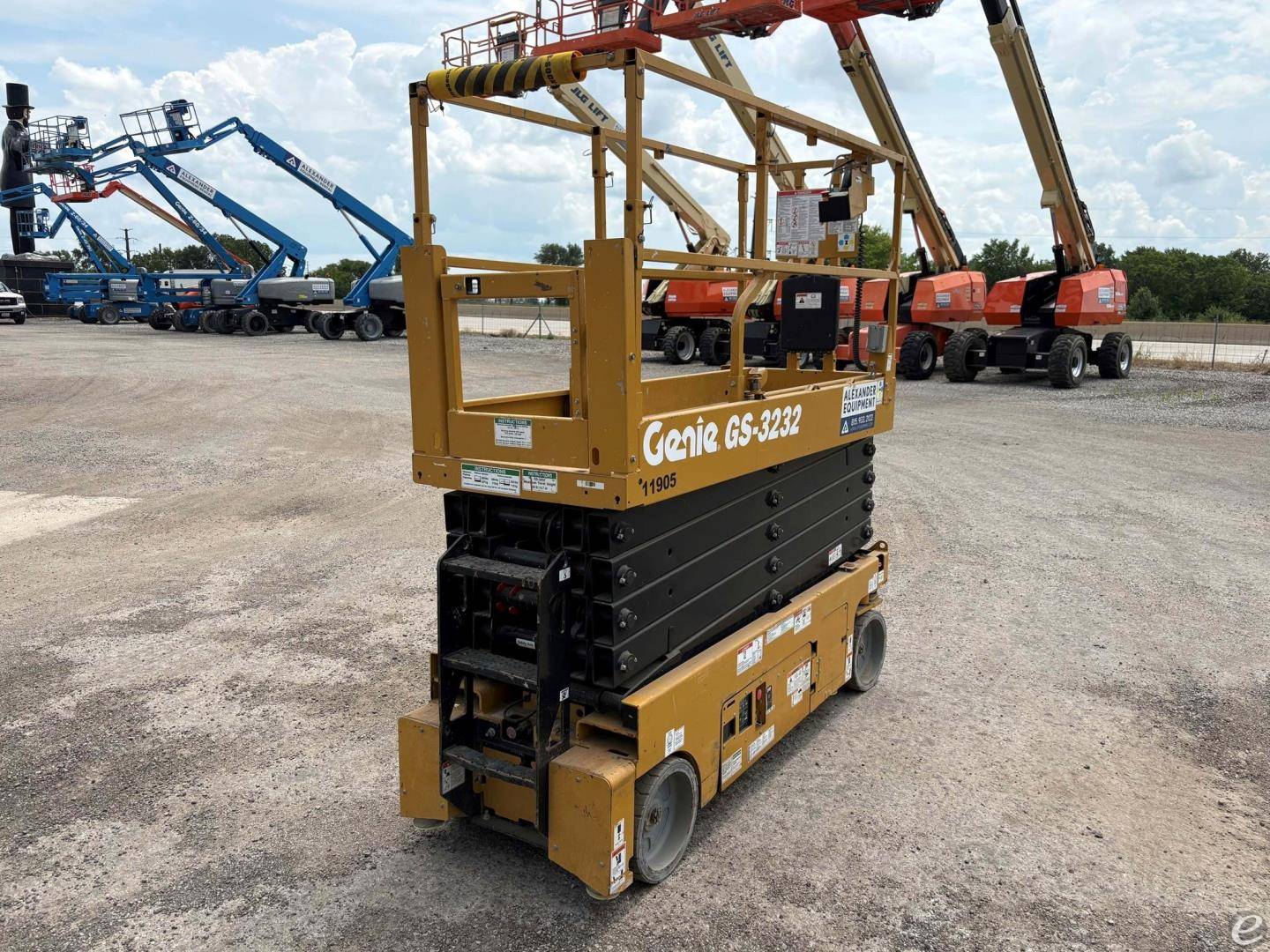 2018 Genie GS3232