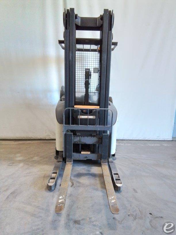 2014 Crown RD5725-32