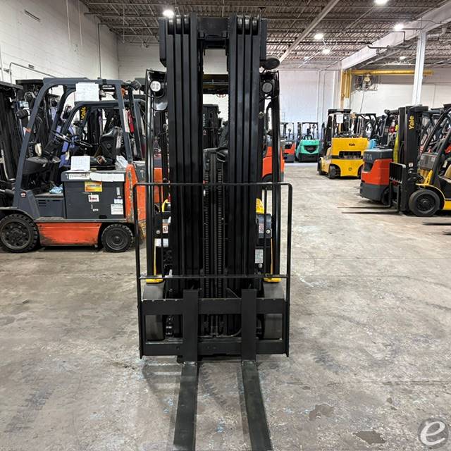 2022 Yale ERP040VT