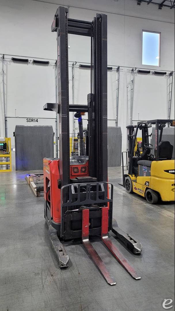 2010 Raymond 7400-DR32TT
