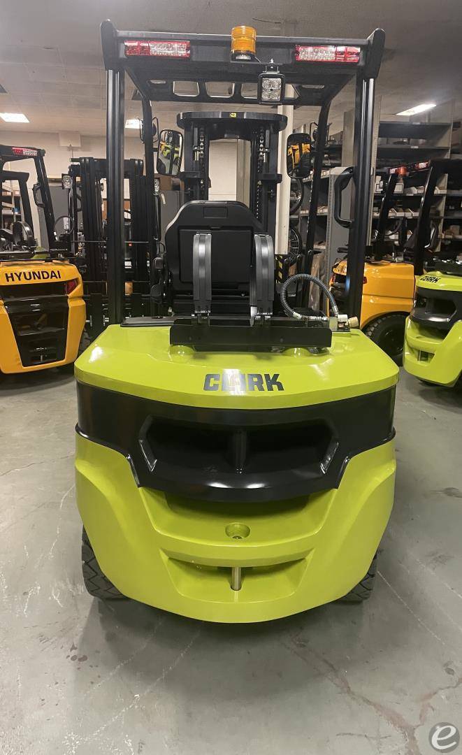 2024 Clark S35L