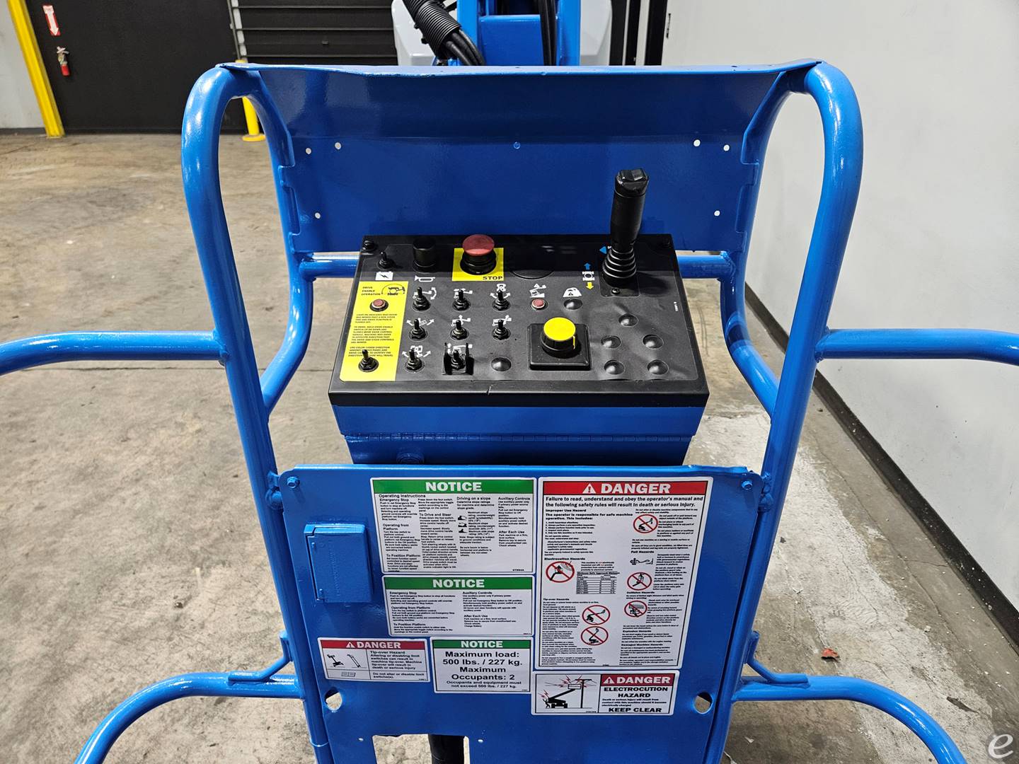 2014 Genie Z30/20NRJ