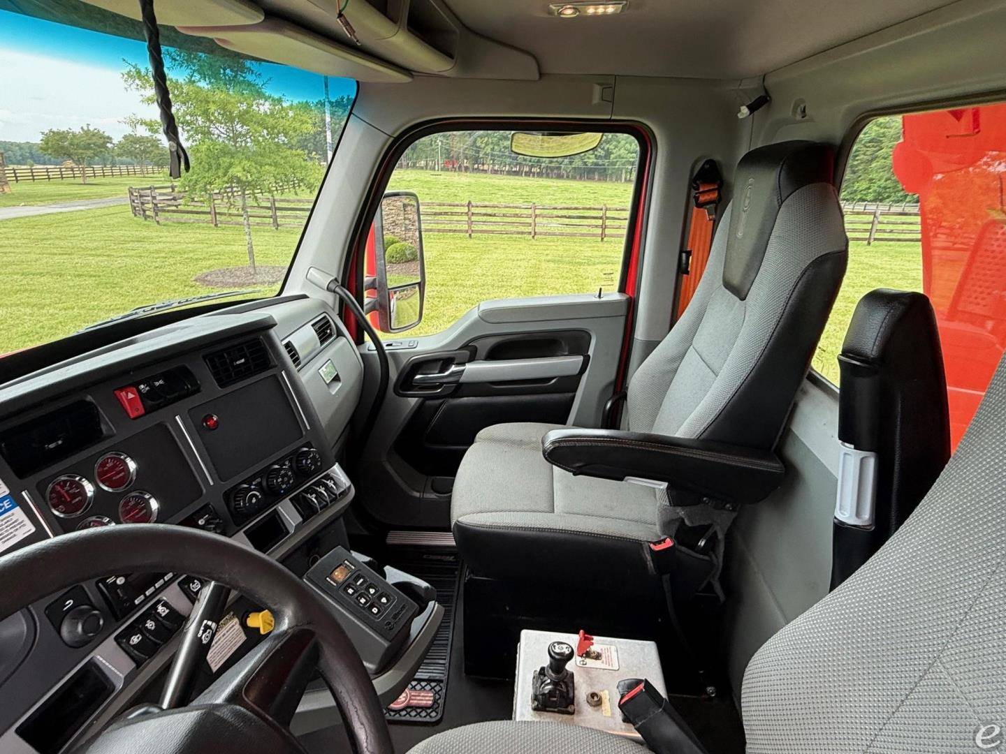 2022 Kenworth T880S