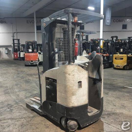 2019 Crown RR5725-45