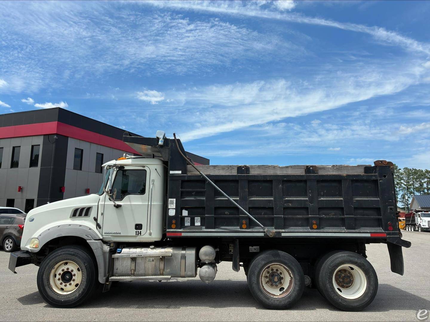 2015 Mack GRANITE GU813