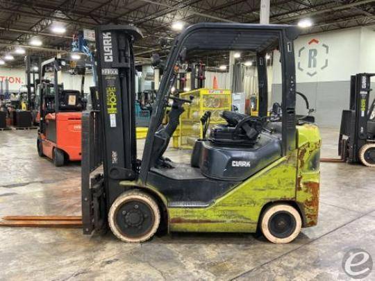 2022 Clark S25CL