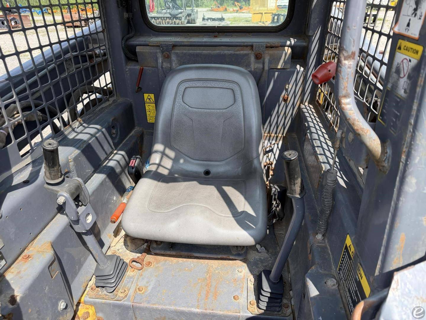 2001 New Holland LS150