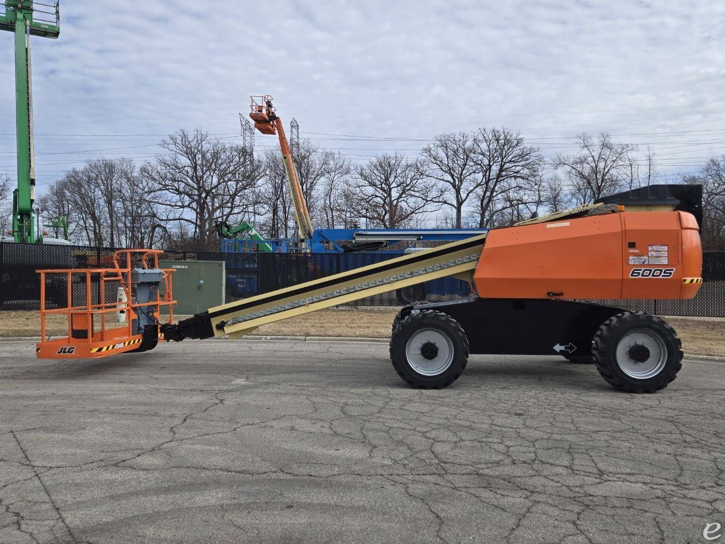 2013 JLG 600S