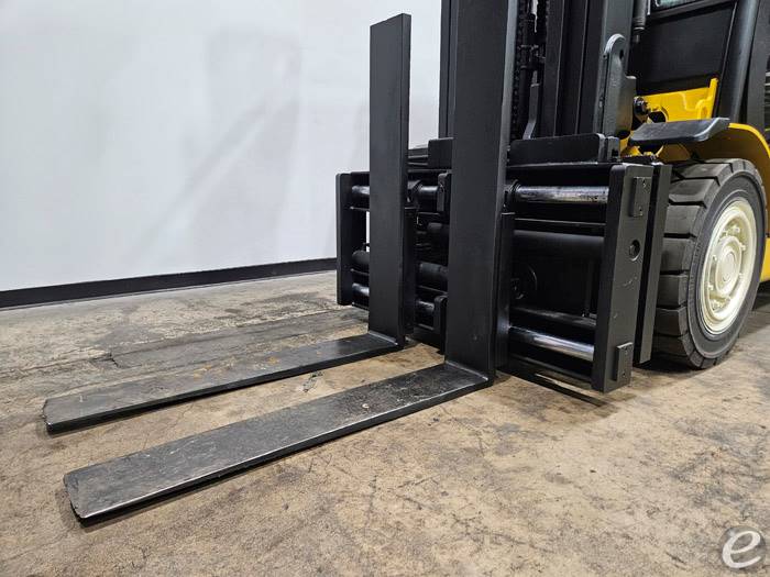 2021 Yale GLP120VX