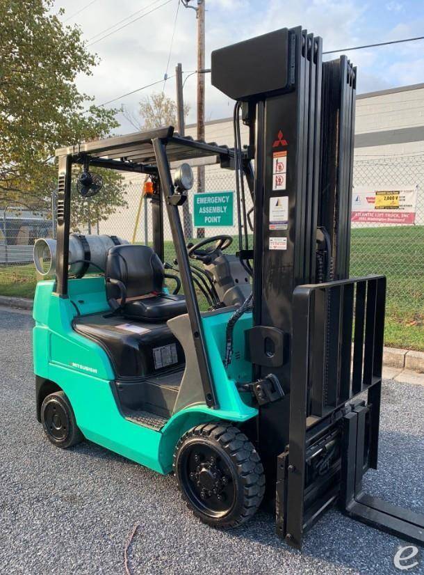 2006 Mitsubishi FGC25N