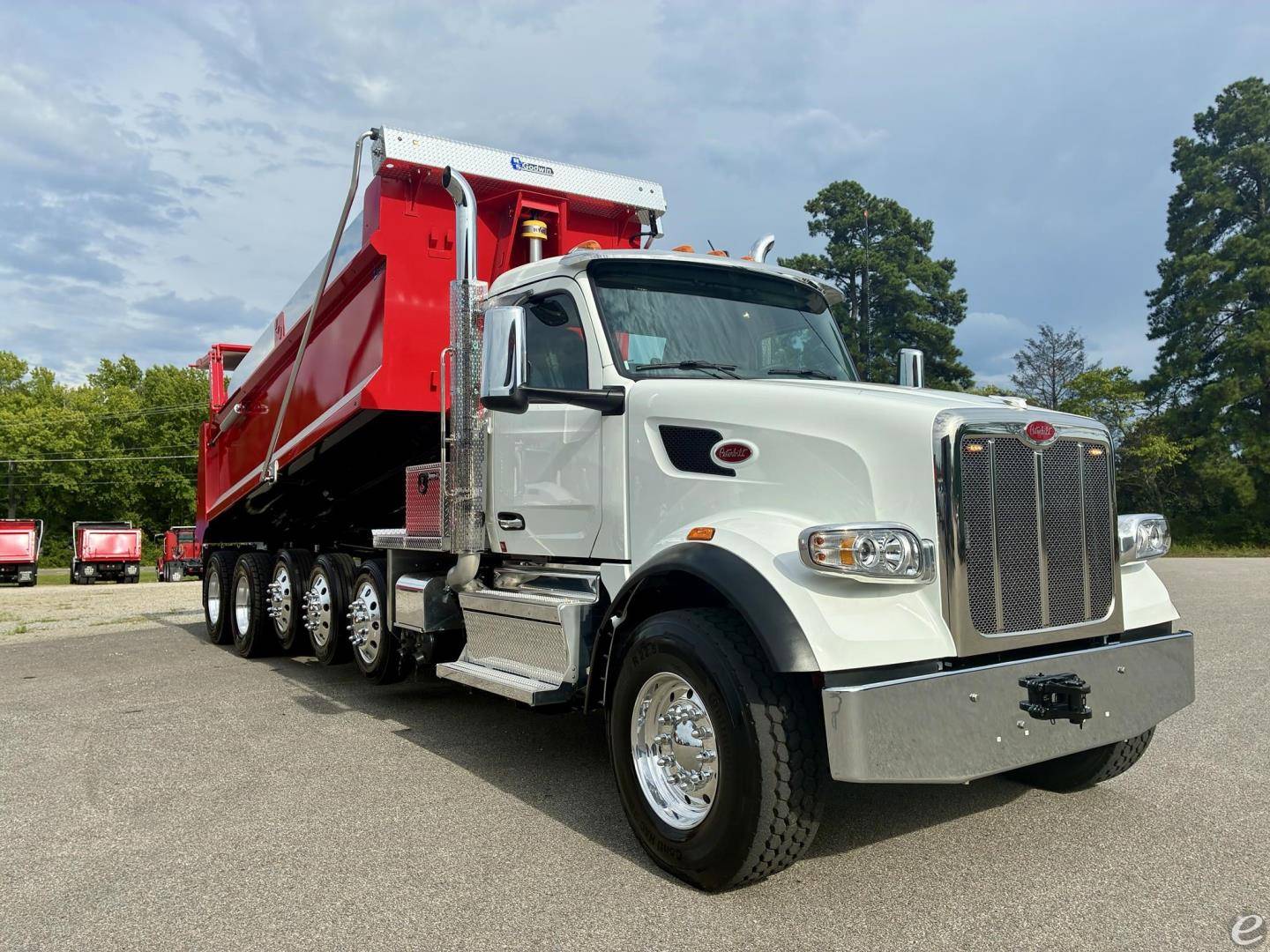 2027 Peterbilt 567