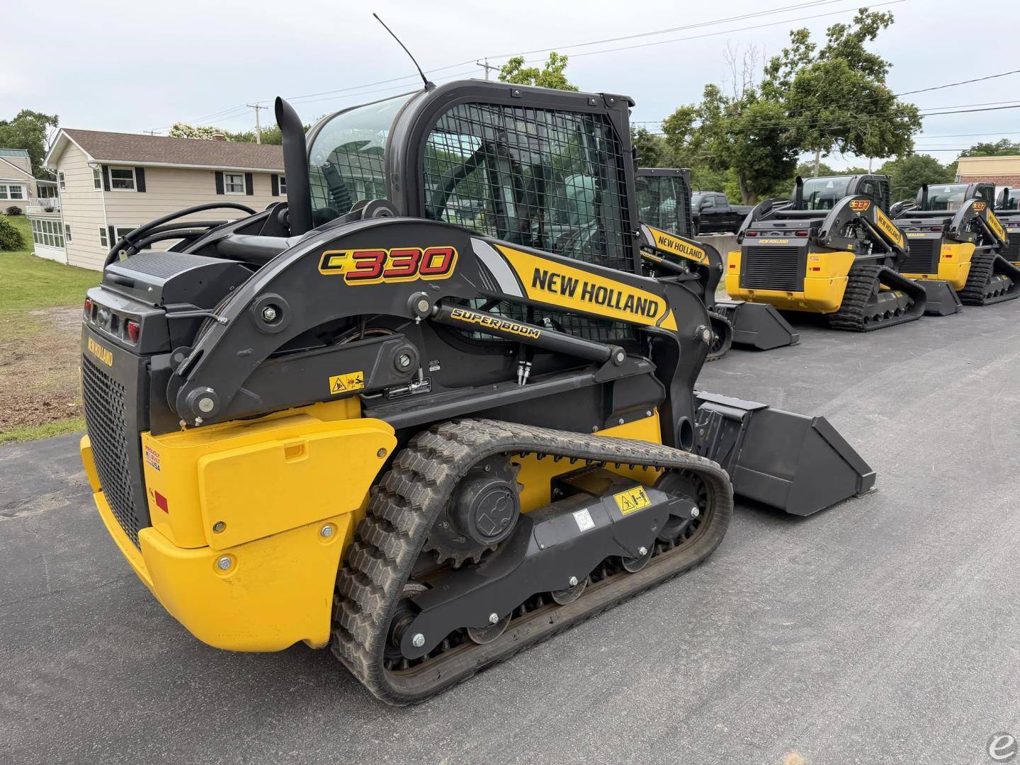 2025 New Holland C330