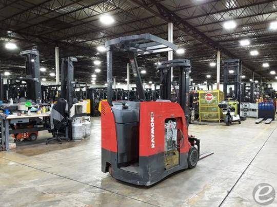 2017 Raymond 425 C40TT Electric Forklift - 123Forklift
