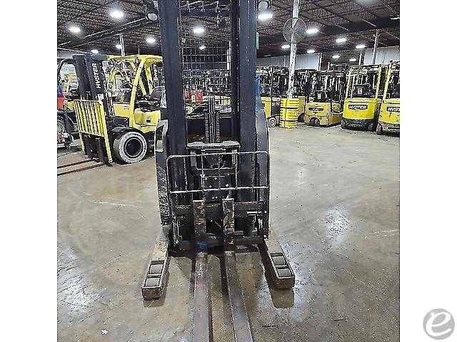 2018 Yale NR045EB