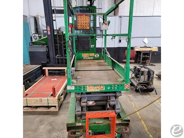 2014 Skyjack SJ-3219 Electric Scissor Lift - 123Forklift
